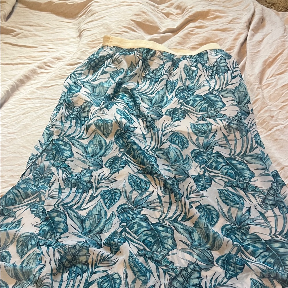 H&M Light Gray Elastic Waist Skirt